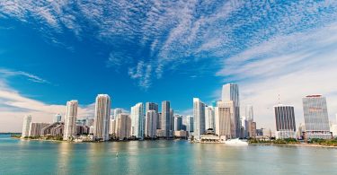 Imóveis de Luxo em Miami: Oportunidades para Investidores Estrangeiros